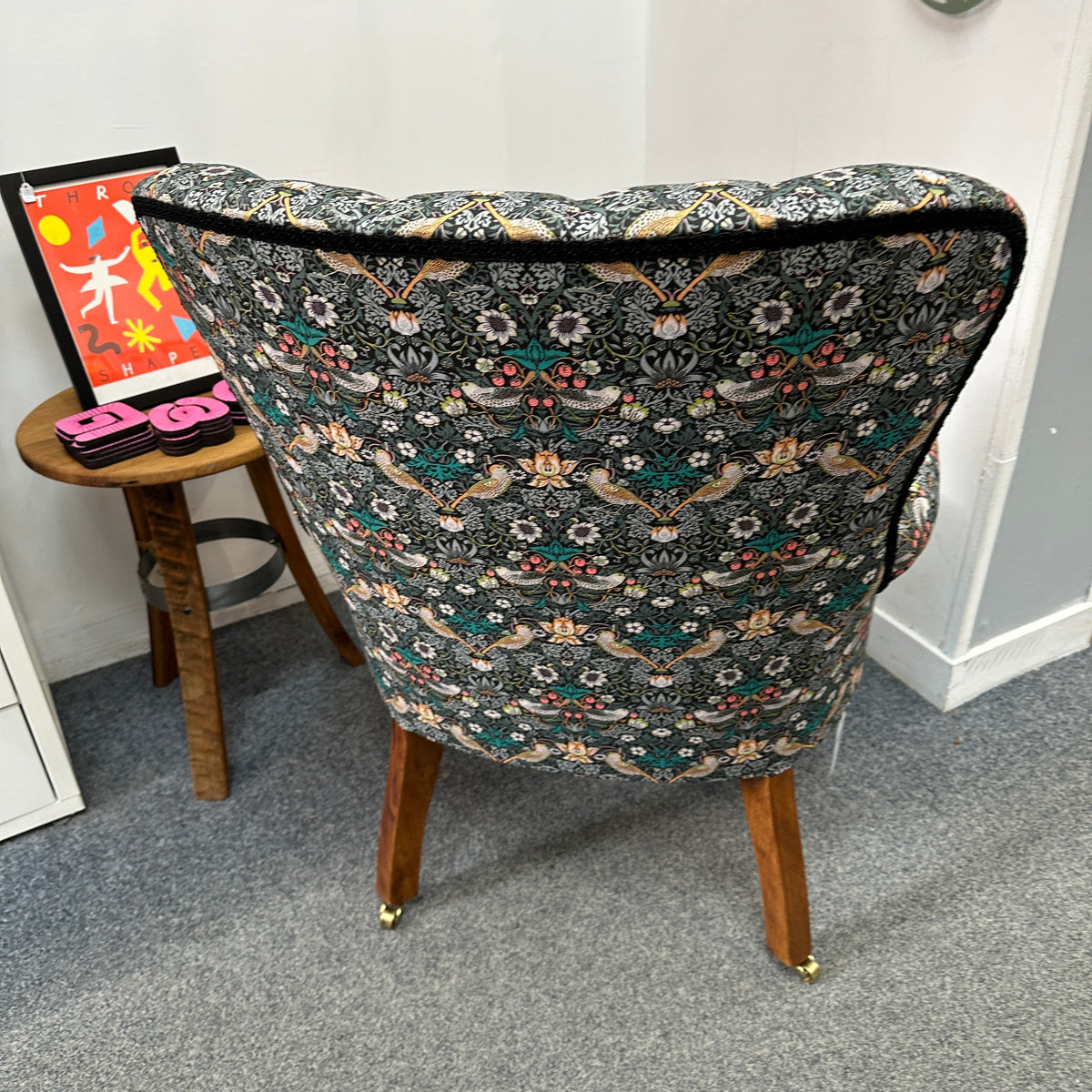 Strawberry Thief Armchair Black