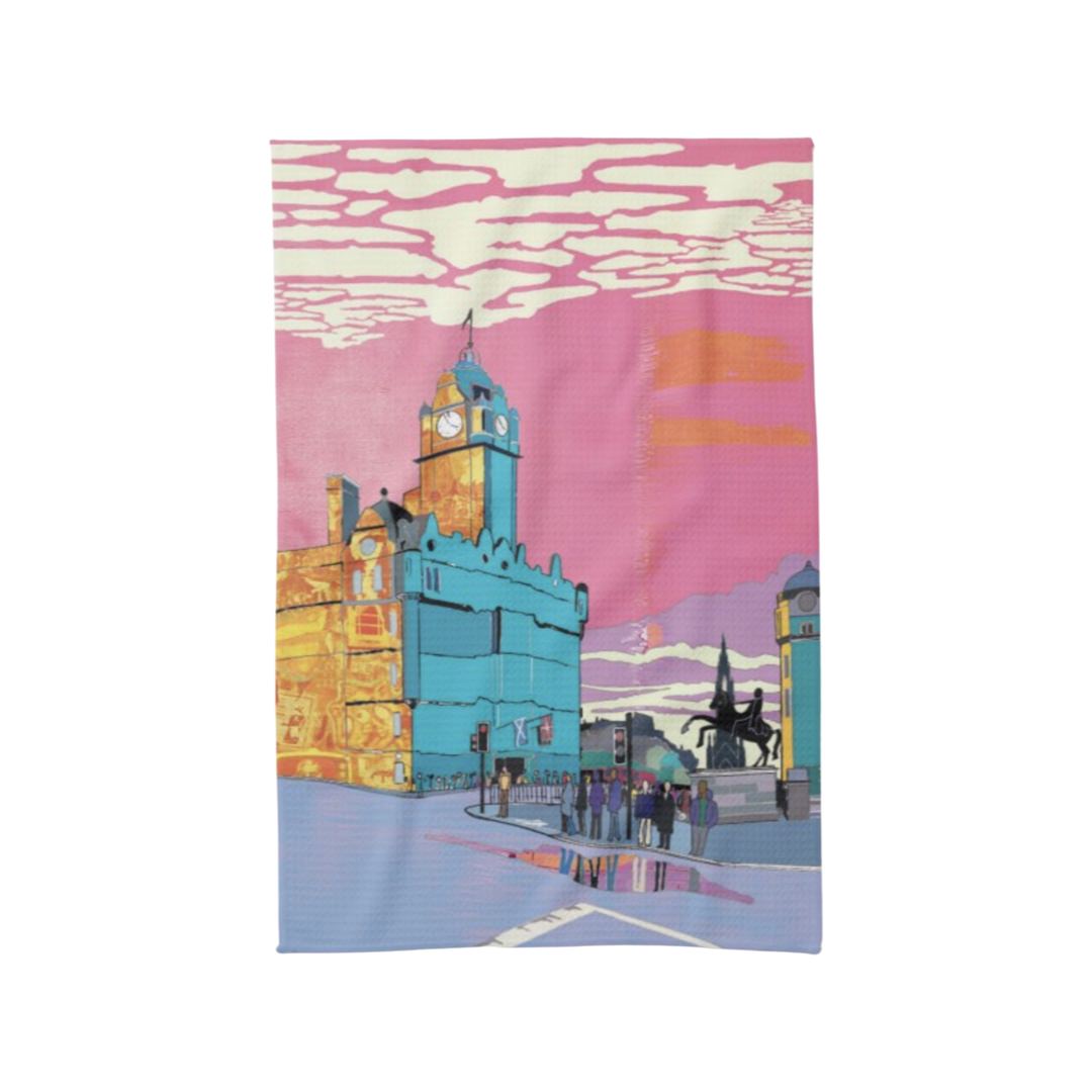 Tea towel featuring an illustration of the Balmoral Hotel on Princes Street in Edinburgh.
