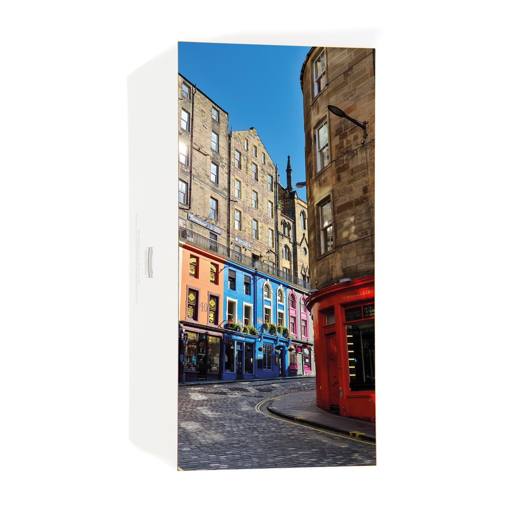 A card featuring Victoria Street, Edinburgh.