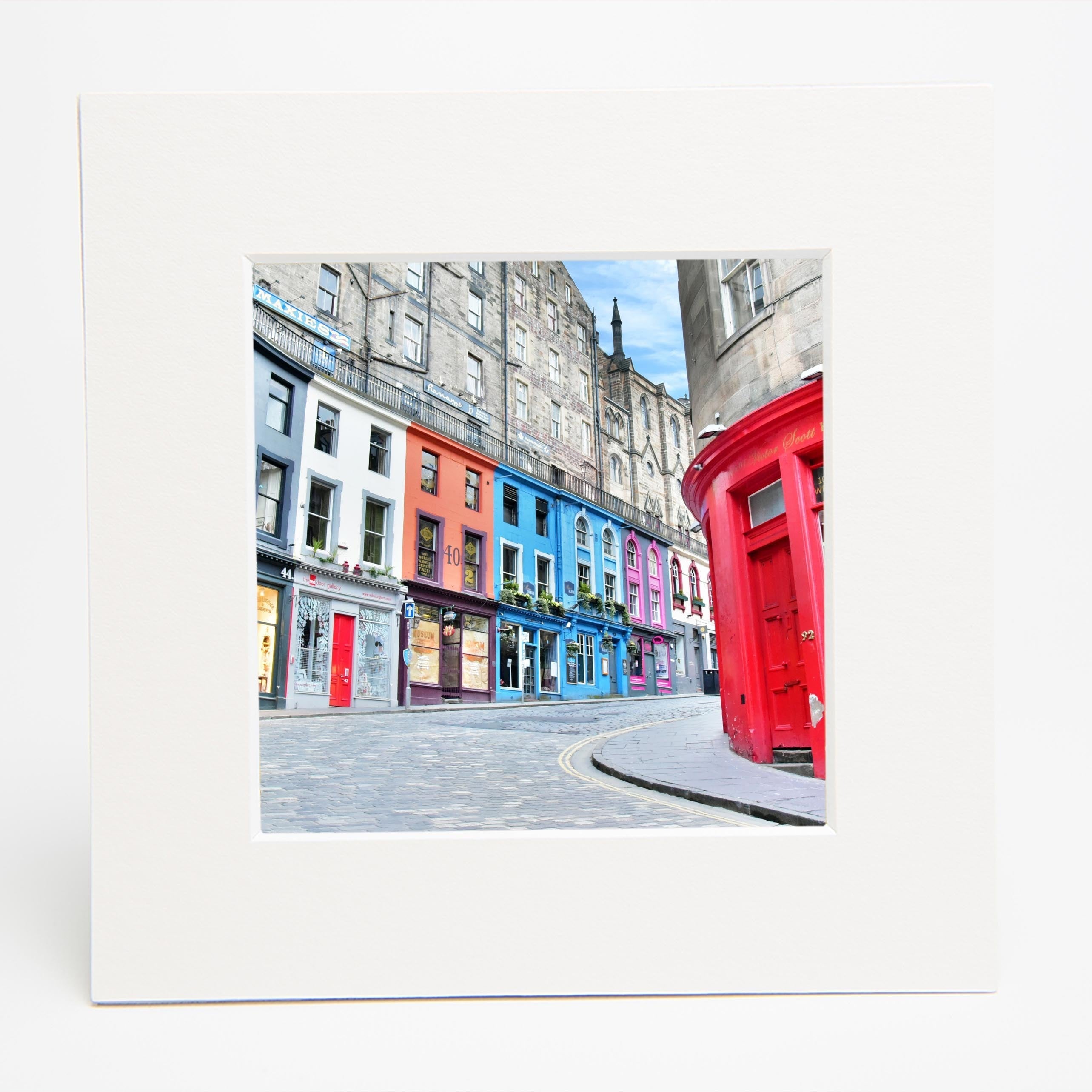 An image of Victoria Street Edinburgh in a square mount.
