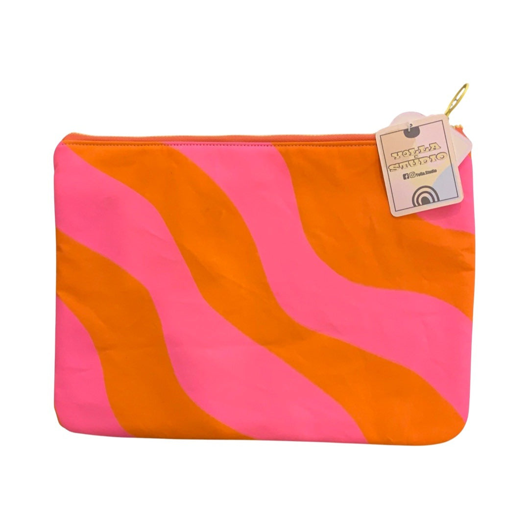 Pink and orange iPad case in a wiggle design.