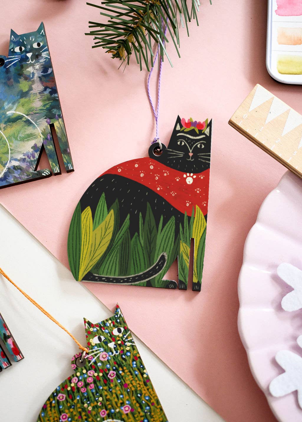 Frida Catlo Wooden Cat Decoration