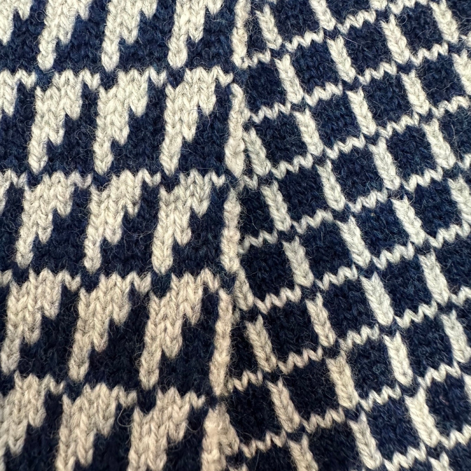 Regatta Merino Lambswool Shape Scarf