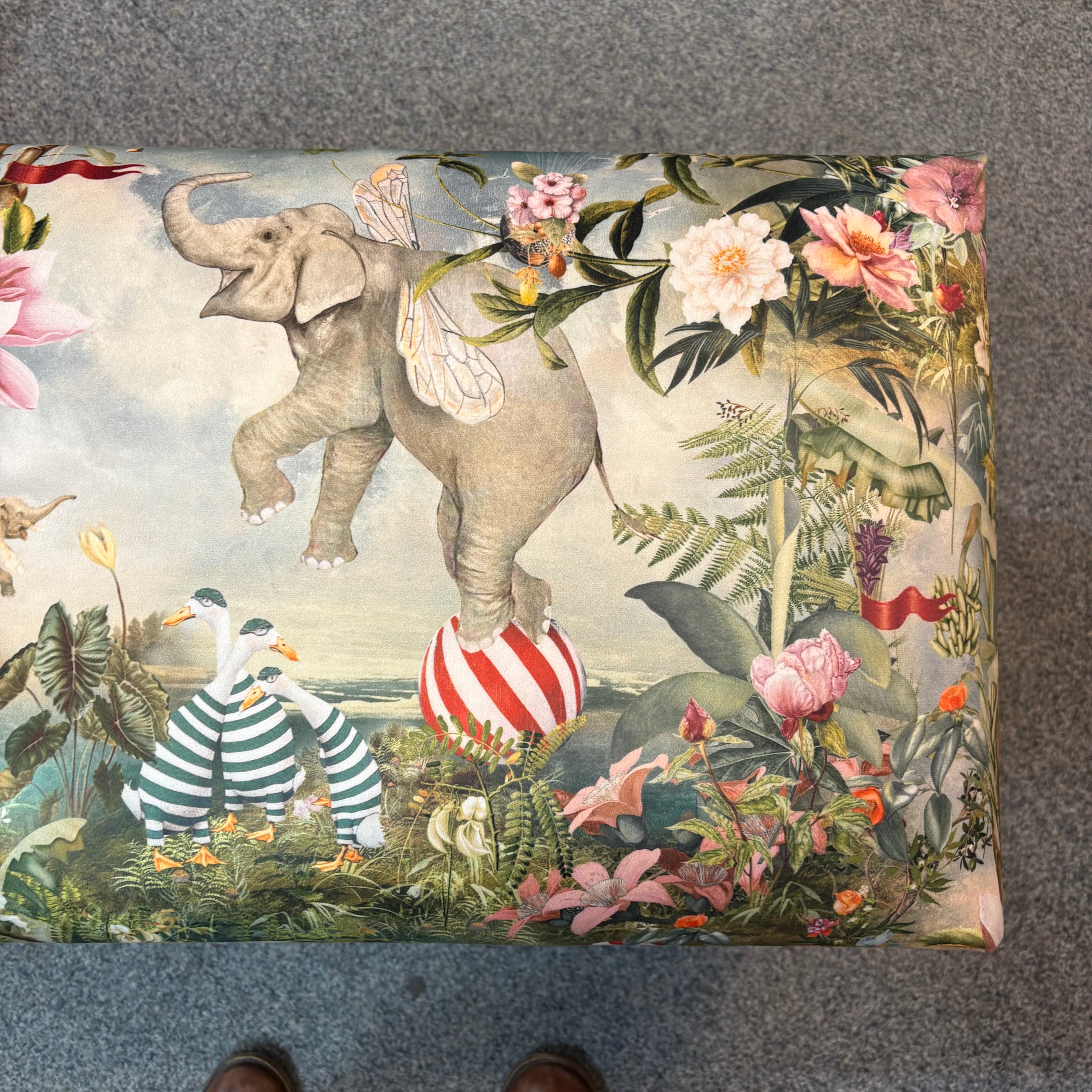 Elephants Velvet Bench