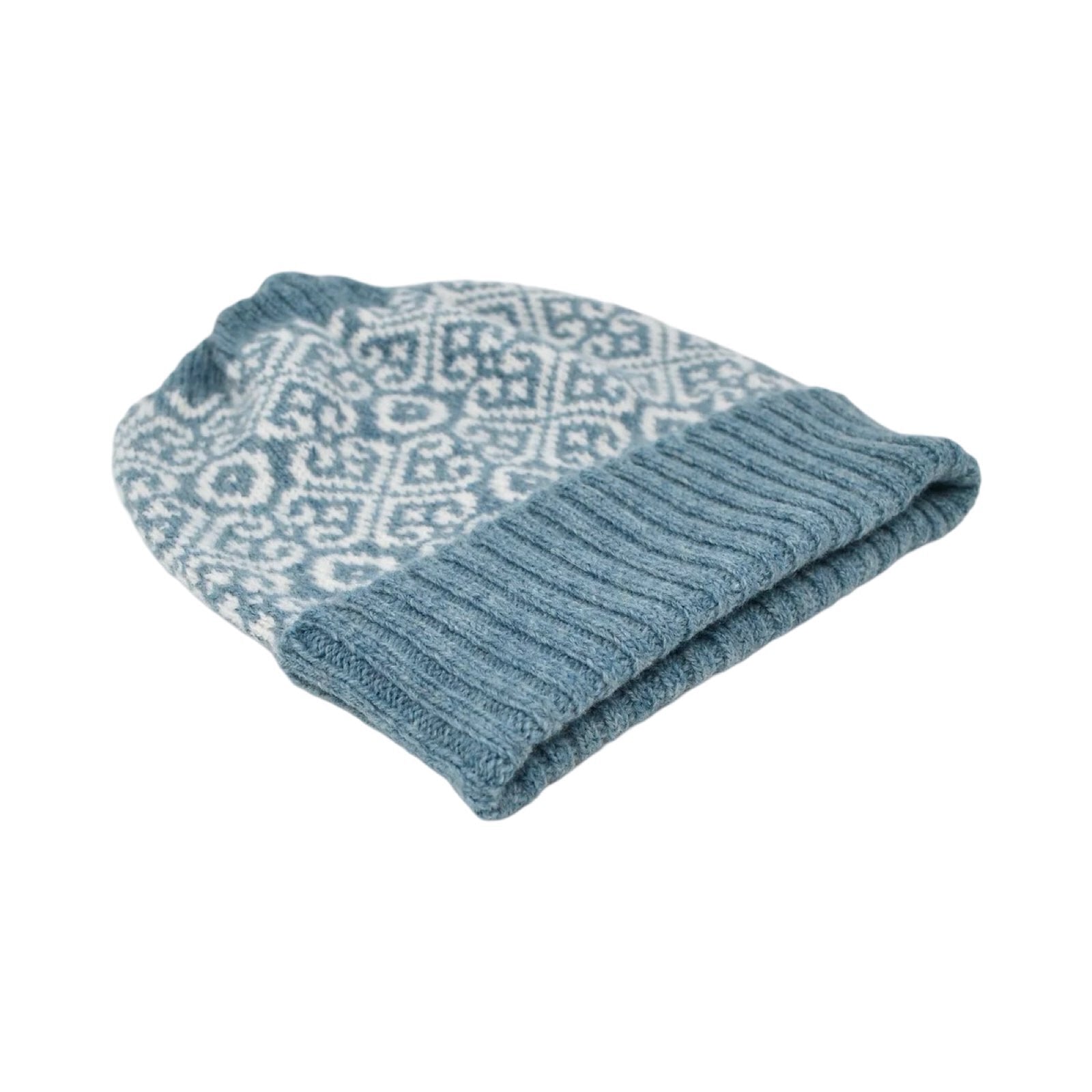 This gorgeous woollen beanie hat is handmade using the softest Scottish spun lambswool. 