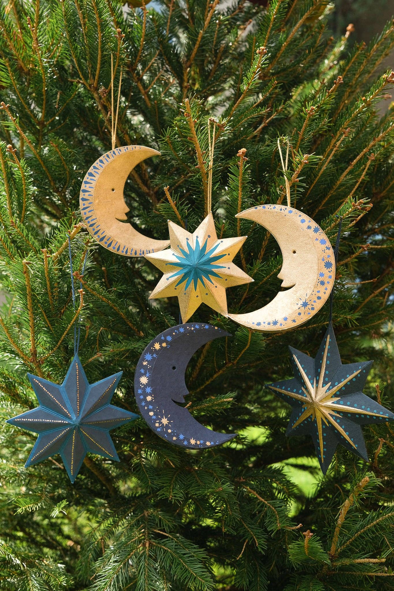 Golden Man on the Moon Board Decoration
