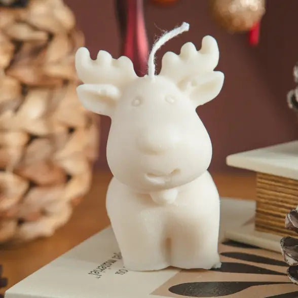 Reindeer Sandalwood and Amber Candle