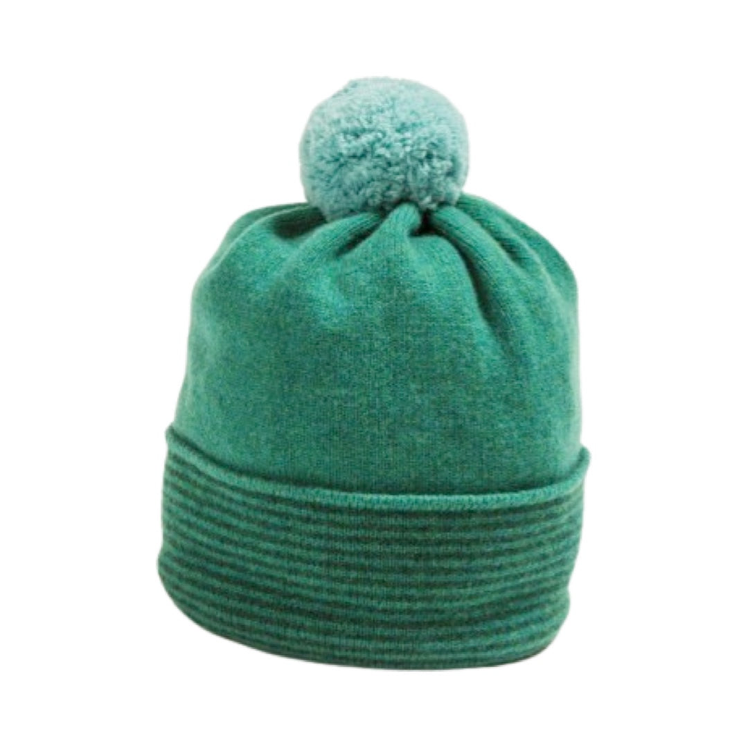  100% green lambswool pom pom.