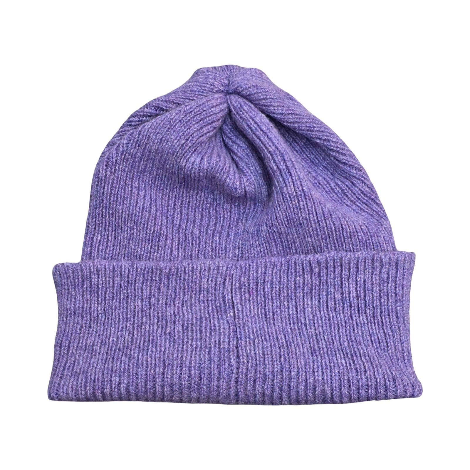 This heather coloured ribbed beanie knitted using 100% pink British lambswool. 