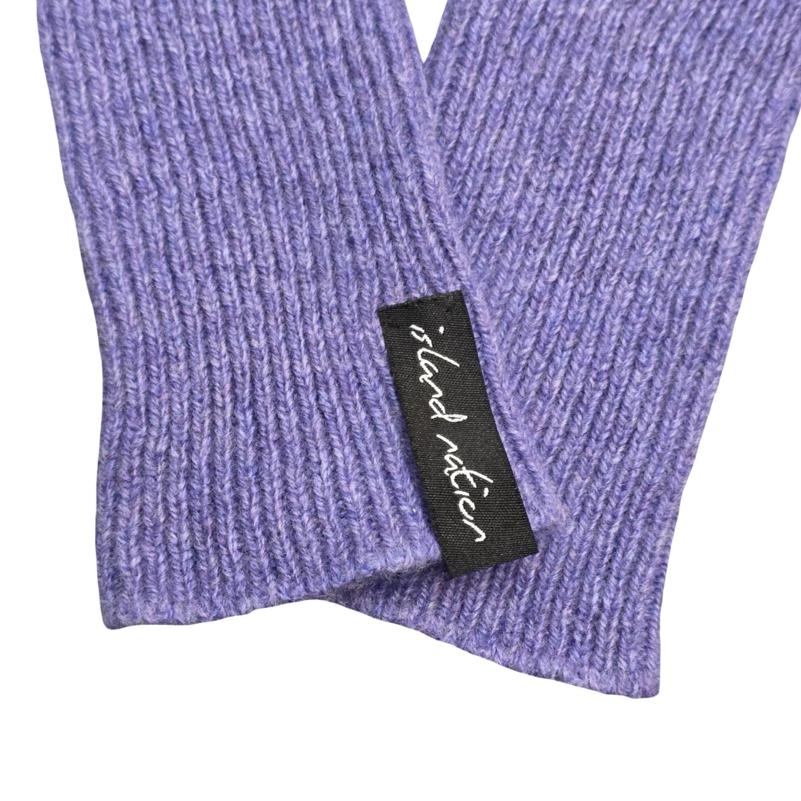 These ribbed woollen wrist warmers will help to keep you cosy in the colder months.