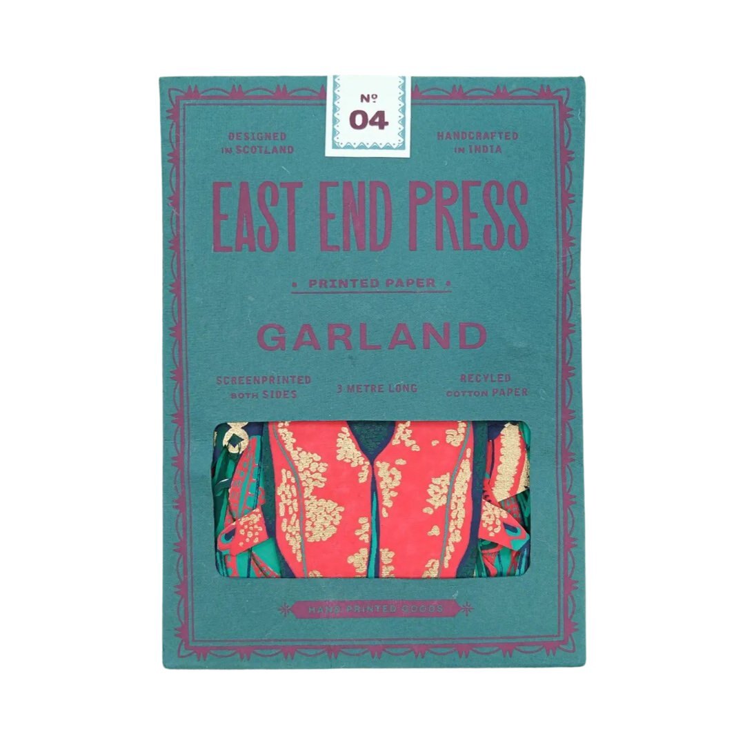 A green paper packet for an insects paper garland.