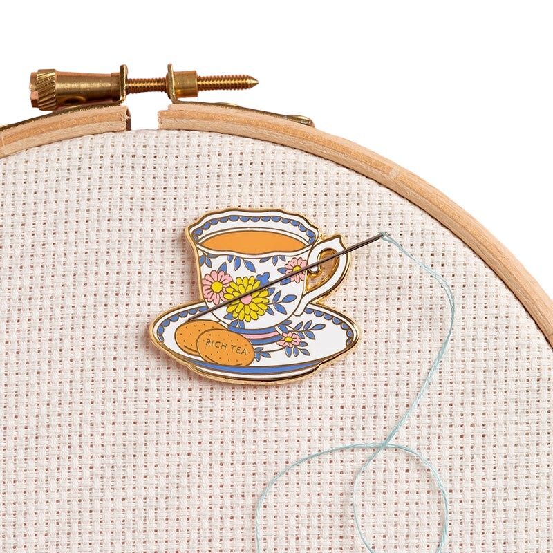 Teacup Magnetic Needle Minder