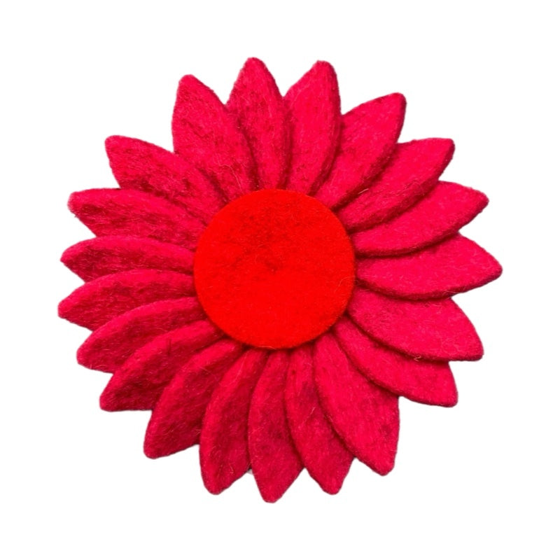 Daisy Felt Brooch