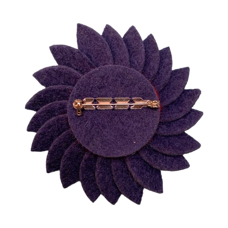 Daisy Felt Brooch