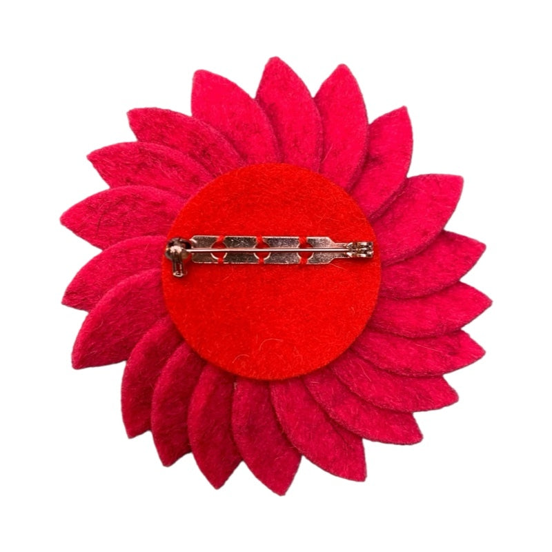 Daisy Felt Brooch