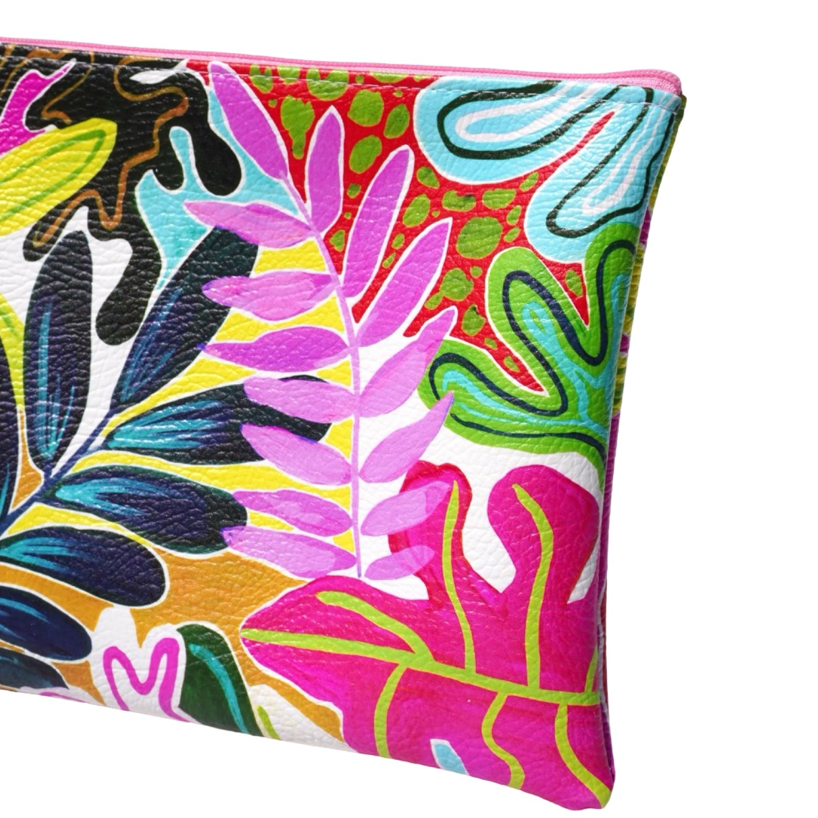Vegan leather bag with a bright and colourful tropical leaves pattern, and the bag is finished with a fabulous matching tassel on the end of the zip. 